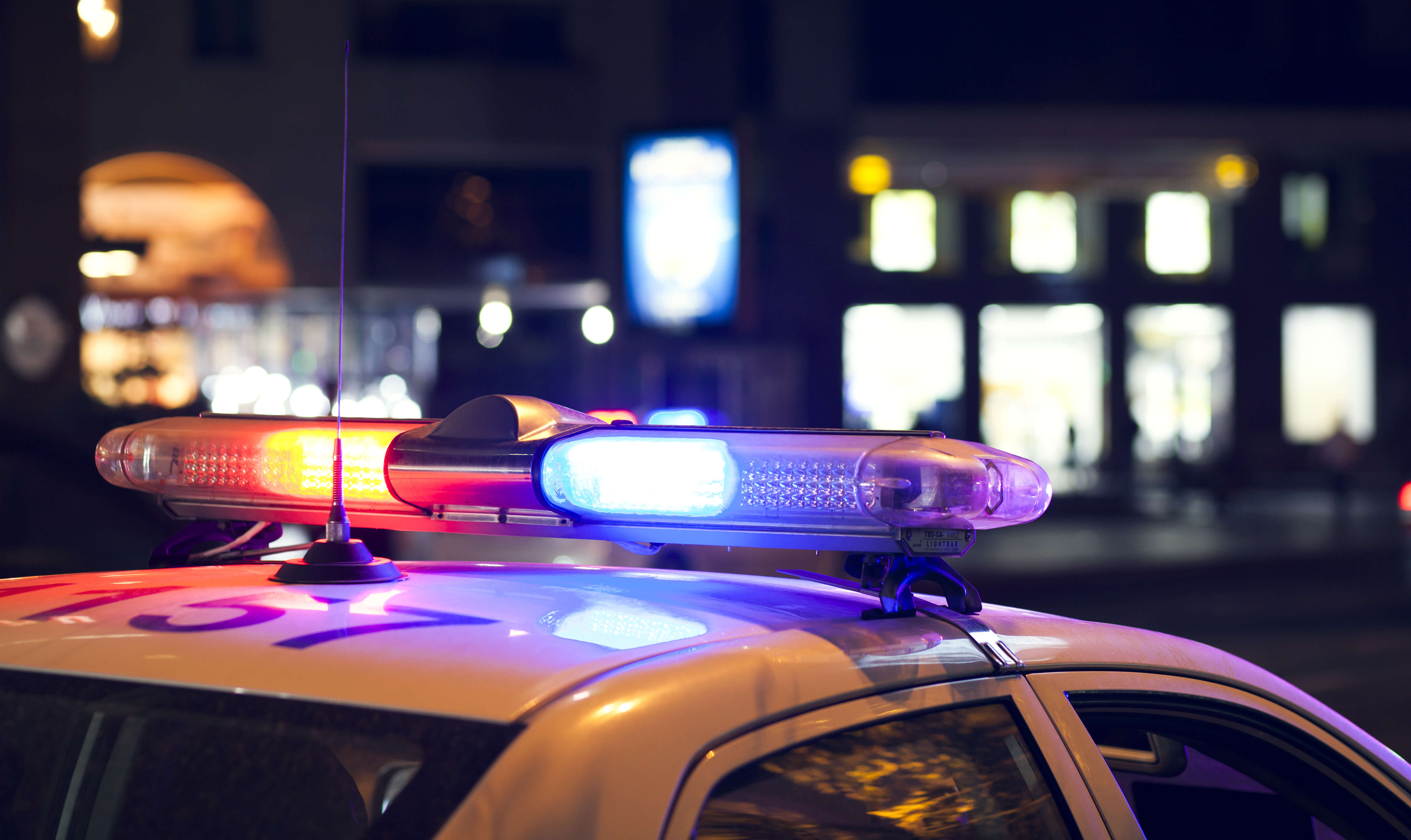 Police car with lights on to symbolize a Sarasota traffic stop